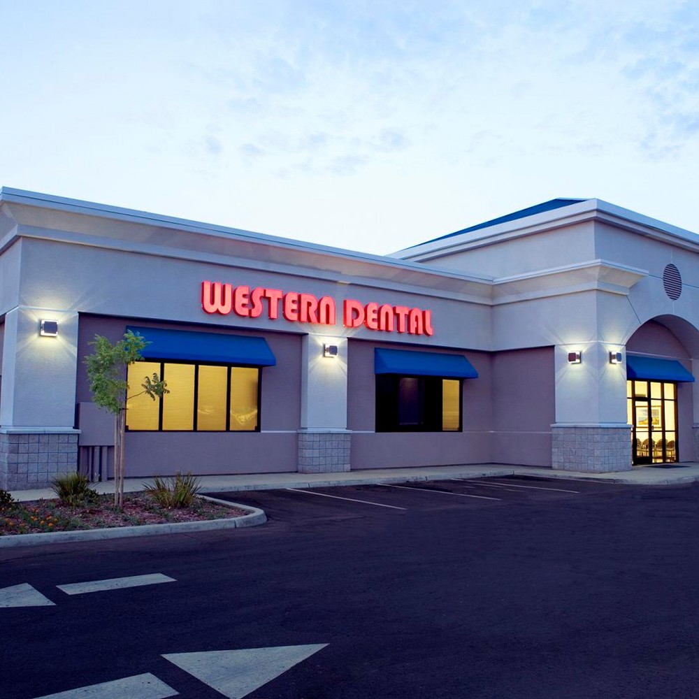 Testimonial image missing