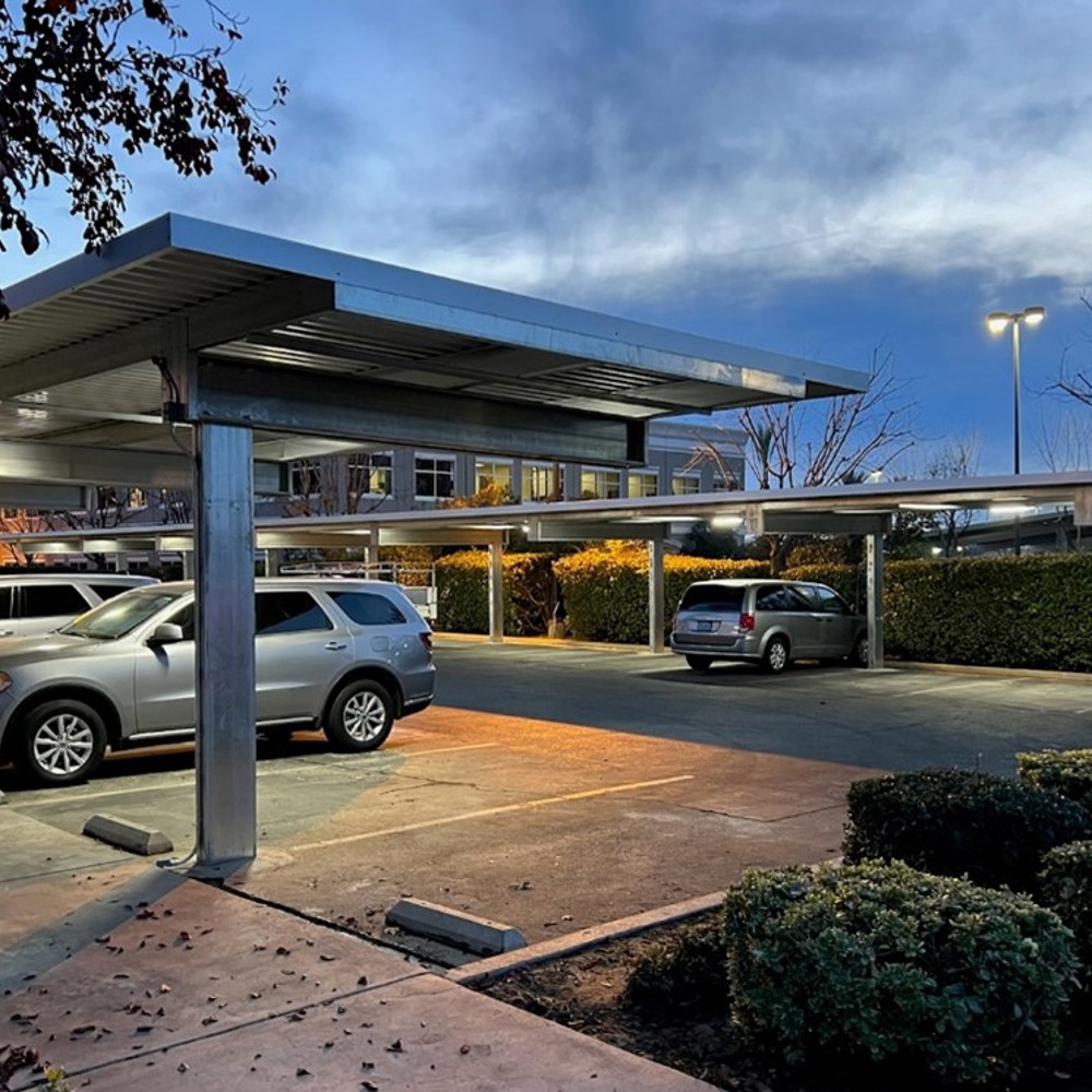 Testimonial image missing